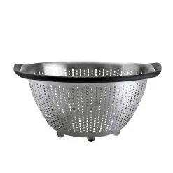 OXO 3 Quart Stainless Steel Colander
