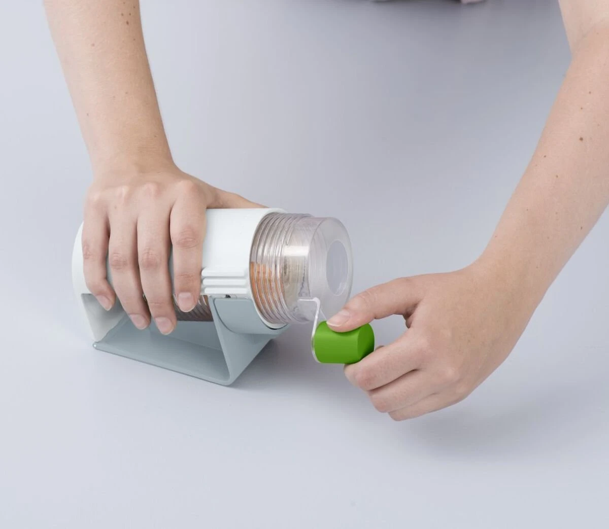 Kuhn Rikon Betty Bossi Midi Spiralizer - Image 4