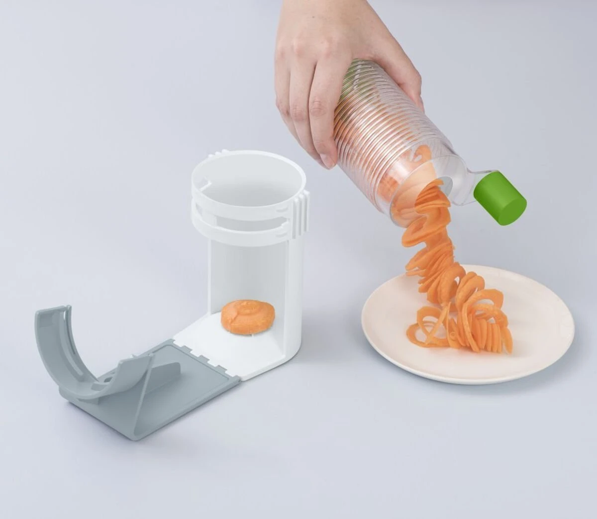 Kuhn Rikon Betty Bossi Midi Spiralizer - Image 5
