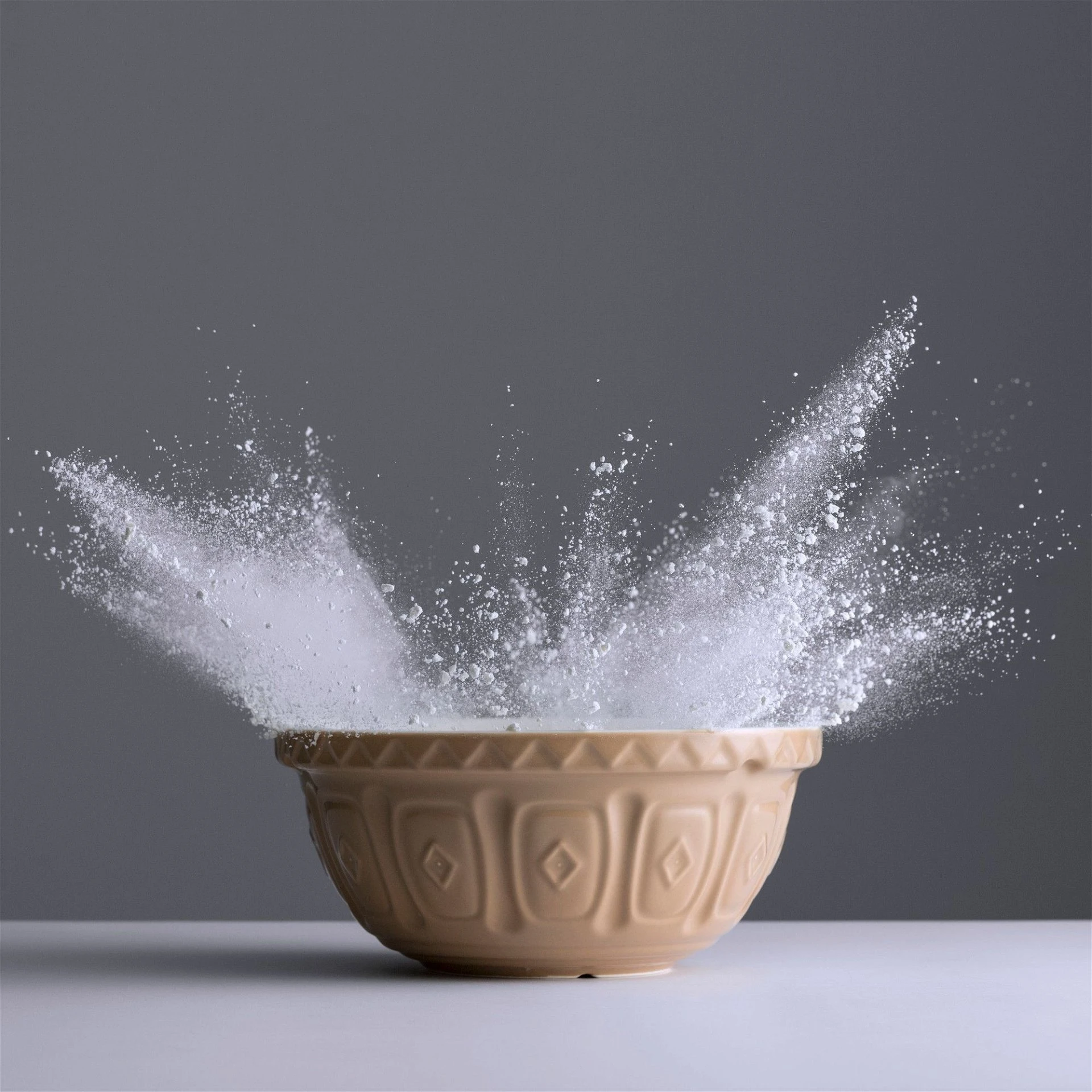 Mason Cash Cane Collection S30 (1.15 Qt) Mixing Bowl - Image 2