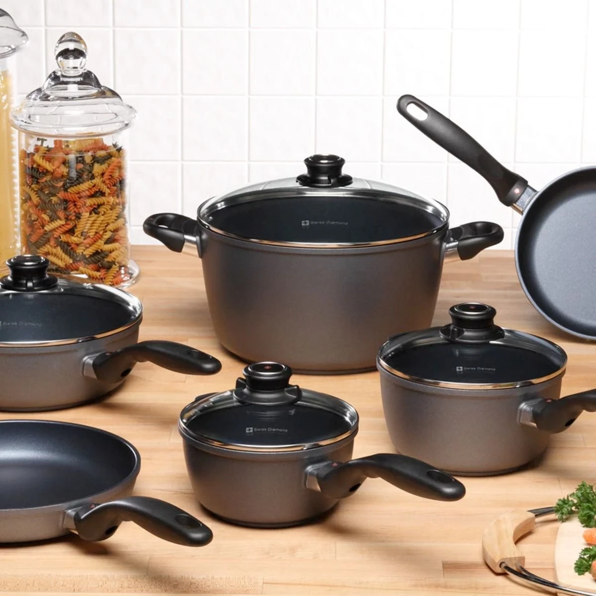 Swiss Diamond | HD 10-Piece Ultimate Kitchen Set + Pan Protectors - Image 3