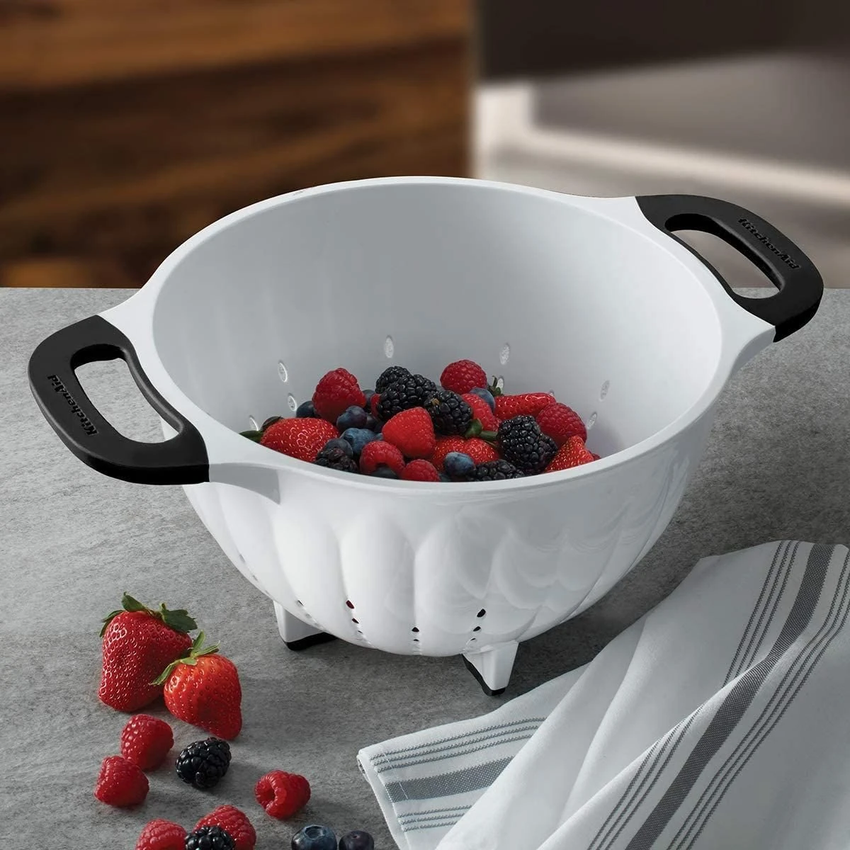 KitchenAid Non-Electrics KitchenAid Universal 5 Qt. Colander | White - Image 2